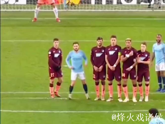 自2012年1月以来，英超首次对阵双方都打入直接任意球